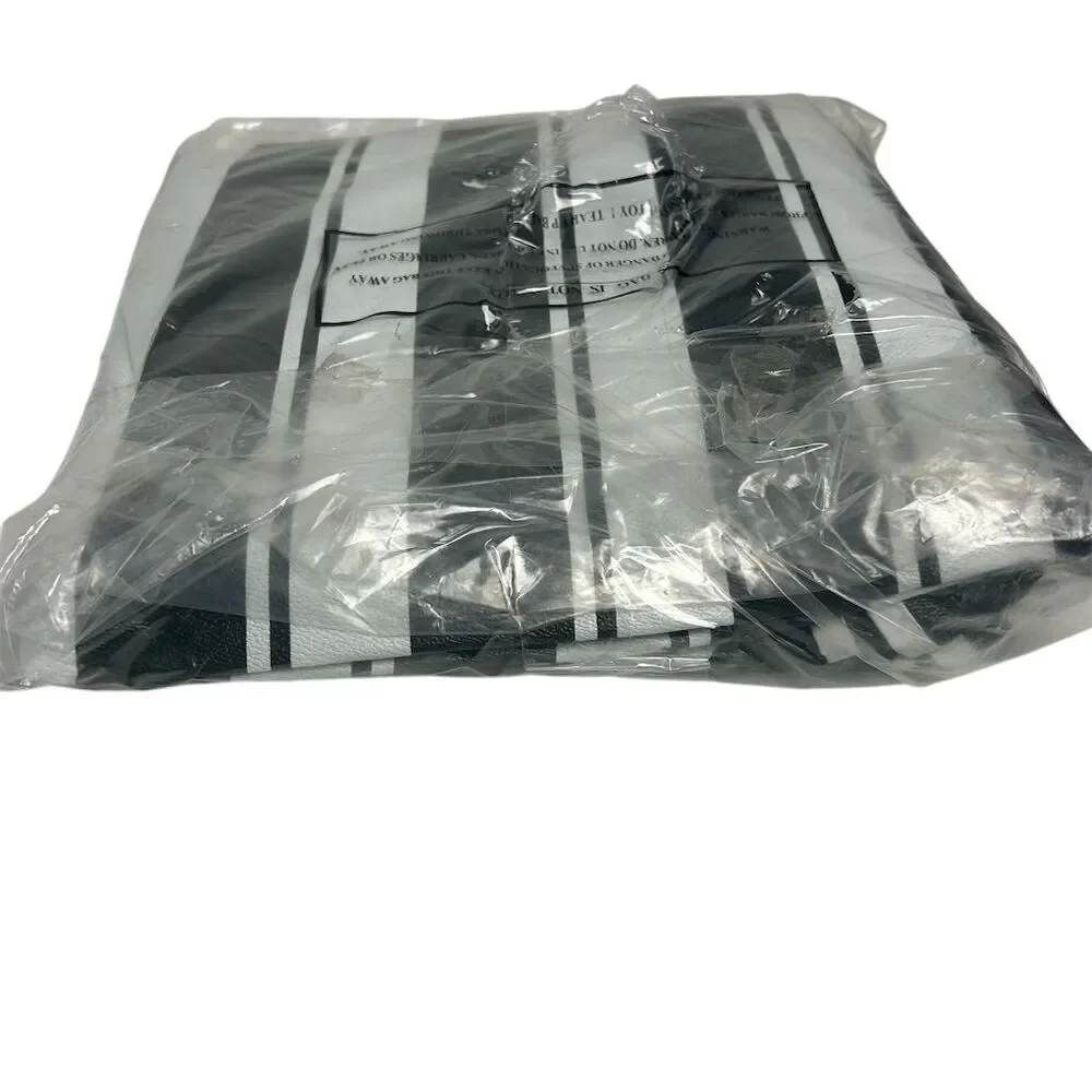 Lillian Vernon Reversible Round Table & Chairs‎ Cover Black/White Stripe